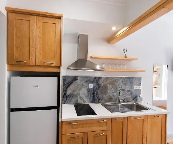 Nikolas Áyios Nikítas