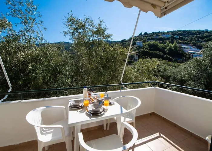 Nikolas Áyios Nikítas