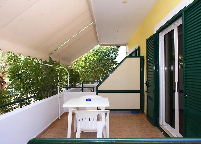 Aparthotel Nikolas Áyios Nikítas